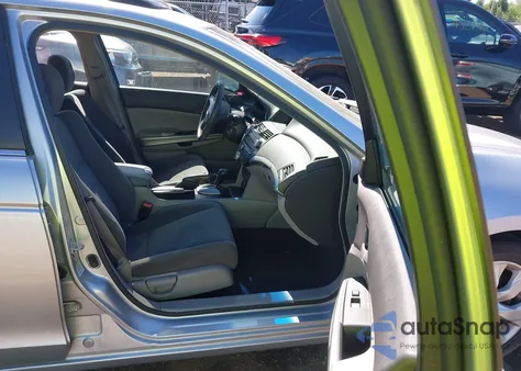 2008 Honda Accord 2.4 Ex z USA, uszkodzony, nr VIN 1HGCP26758A099270